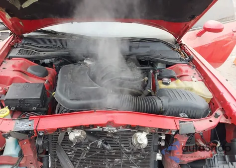 2017 Dodge Challenger Sxt z USA, uszkodzony, nr VIN 2C3CDZAG1HH652011